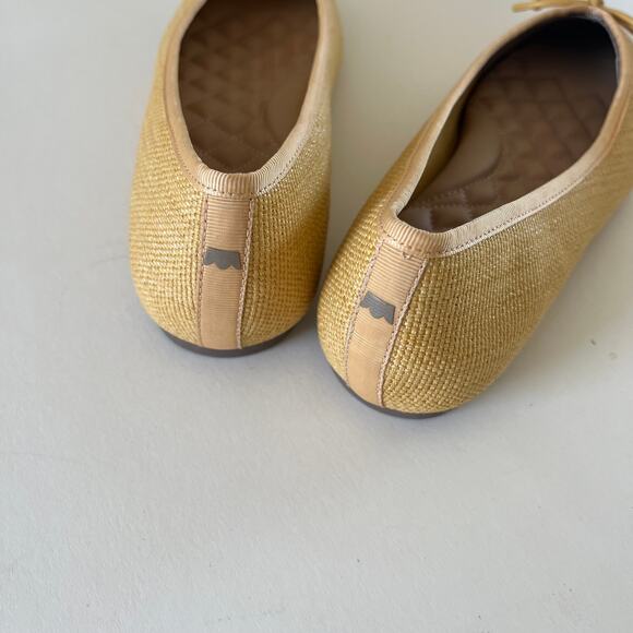 Birdies The Goldfinch Daffodil Raffia SZ 6.5 Pointed Toe Ballet Flat Yellow - Picture 7 of 8